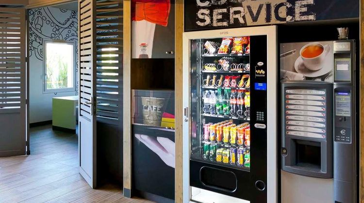 Ibis Budget Beauvais Aerport Exterior
