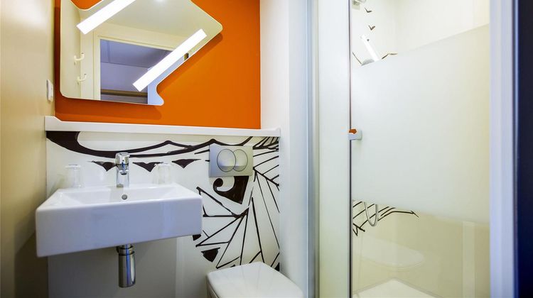 Ibis Budget Beauvais Aerport Room