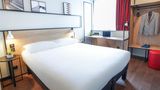 Ibis Tours Centre Giraudeau Room