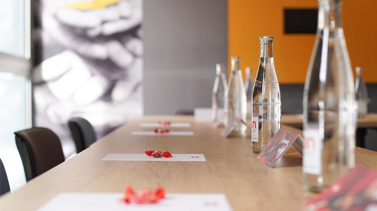 Ibis Tours Centre Giraudeau Meeting