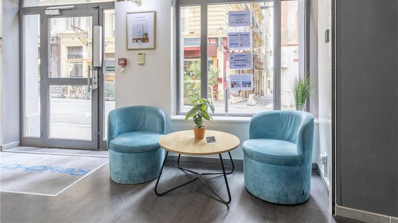 <b>ResidHotel Vieux Port Lobby</b>. Images powered by <a href="https://iceportal.shijigroup.com/" title="IcePortal" target="_blank">IcePortal</a>.