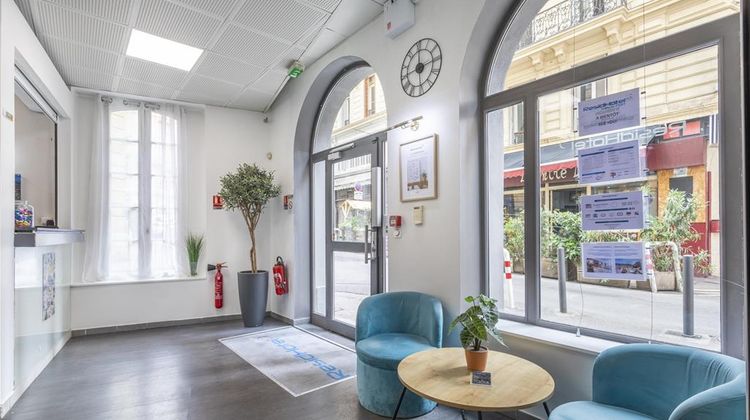 ResidHotel Vieux Port Lobby