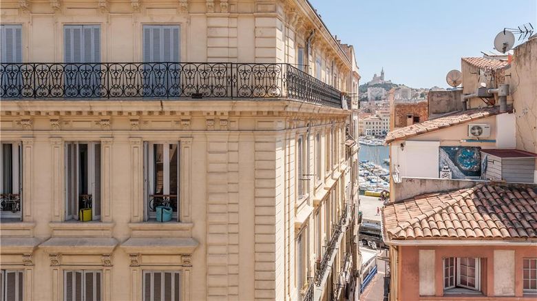 <b>ResidHotel Vieux Port Exterior</b>. Images powered by <a href="https://iceportal.shijigroup.com/" title="IcePortal" target="_blank">IcePortal</a>.