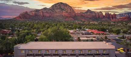 Aiden by Best Western Sedona Exterior