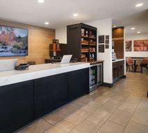 Aiden by Best Western Sedona Lobby