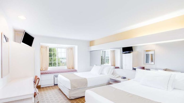 <b>SureStay by BW Christiansburg Blacksburg Room</b>. Images powered by <a href="https://iceportal.shijigroup.com/" title="IcePortal" target="_blank">IcePortal</a>.