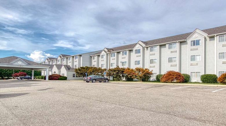 SureStay by BW Christiansburg Blacksburg Exterior. Images powered by <a href="https://iceportal.shijigroup.com" target="_blank" rel="noopener">Ice Portal</a>.