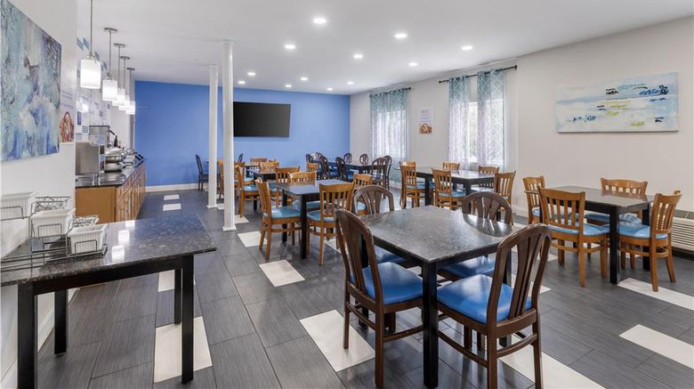 <b>SureStay Plus by BW Niagara Falls East Restaurant</b>. Images powered by <a href="https://iceportal.shijigroup.com/" title="IcePortal" target="_blank">IcePortal</a>.