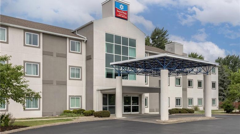 <b>SureStay Plus by BW Niagara Falls East Exterior</b>. Images powered by <a href="https://iceportal.shijigroup.com/" title="IcePortal" target="_blank">IcePortal</a>.