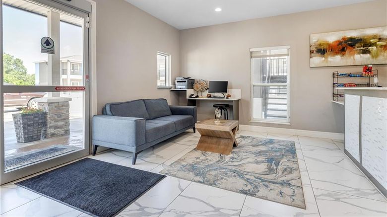 <b>SureStay Plus Hotel by Best Western Ada Lobby</b>. Images powered by <a href="https://iceportal.shijigroup.com/" title="IcePortal" target="_blank">IcePortal</a>.