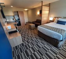 Microtel Inn & Suites by Wyndham Room