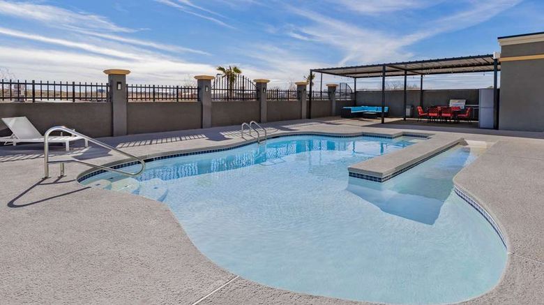 <b>La Quinta Inn & Suites Fort Stockton NE Pool</b>. Images powered by <a href="https://iceportal.shijigroup.com/" title="IcePortal" target="_blank">IcePortal</a>.