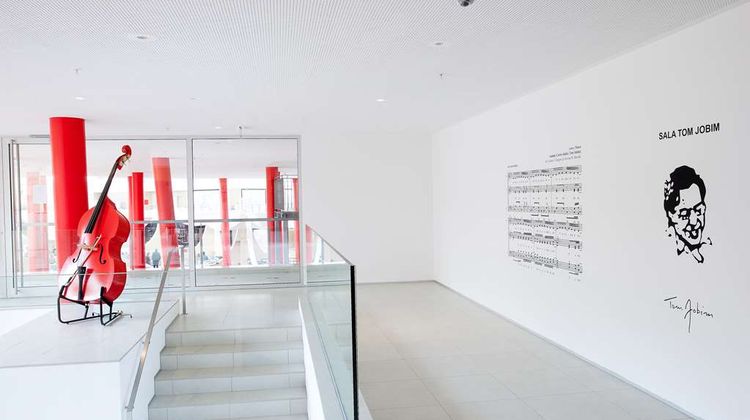 Hotel da Musica Lobby
