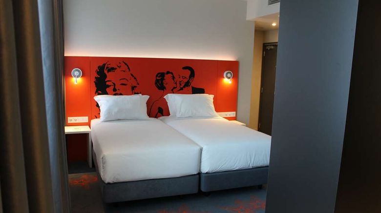 <b>Star Inn Lisbon Airport Room</b>. Images powered by <a href="https://iceportal.shijigroup.com/" title="IcePortal" target="_blank">IcePortal</a>.