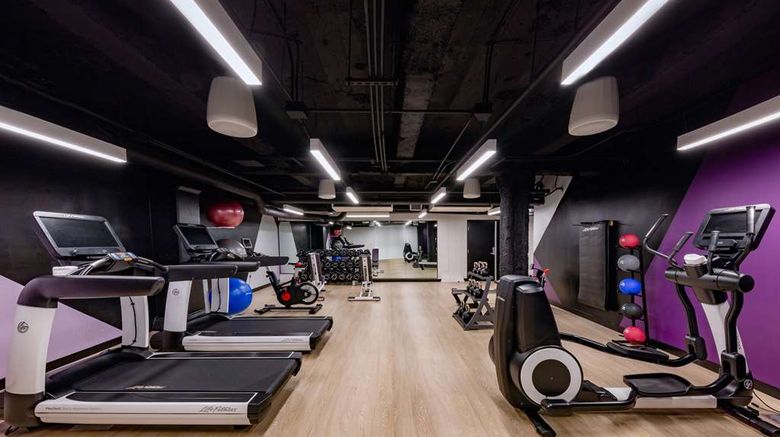 <b>YOTEL San Francisco Health</b>. Images powered by <a href="https://iceportal.shijigroup.com/" title="IcePortal" target="_blank">IcePortal</a>.