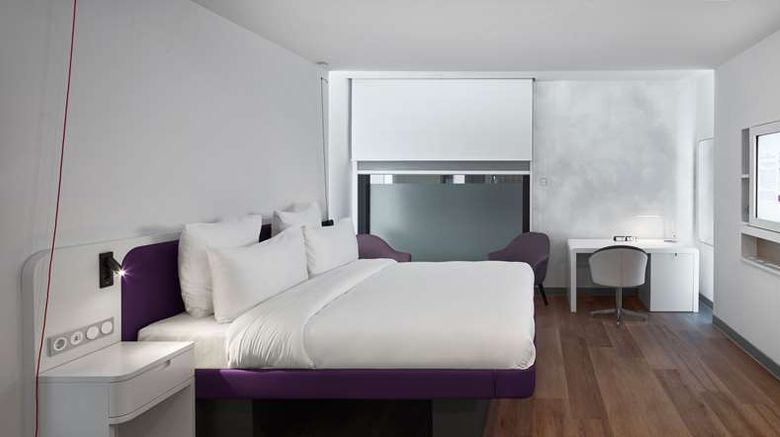 <b>YOTEL Istanbul Airport (Landside) Suite</b>. Images powered by <a href="https://iceportal.shijigroup.com/" title="IcePortal" target="_blank">IcePortal</a>.