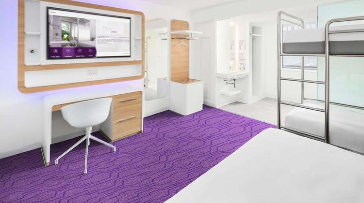 YOTEL Edinburgh Suite