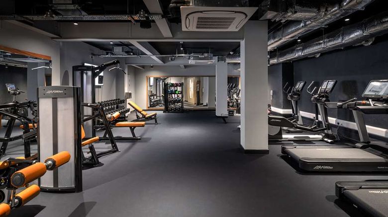 <b>YOTEL Edinburgh Health</b>. Images powered by <a href="https://iceportal.shijigroup.com/" title="IcePortal" target="_blank">IcePortal</a>.