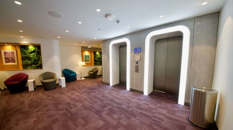 <b>YOTELAIR Singapore Changi Airport Lobby</b>. Images powered by <a href="https://iceportal.shijigroup.com/" title="IcePortal" target="_blank">IcePortal</a>.