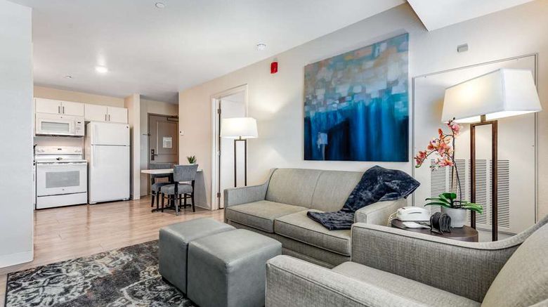 <b>Parks Residential - Denver Room</b>. Images powered by <a href="https://iceportal.shijigroup.com/" title="IcePortal" target="_blank">IcePortal</a>.