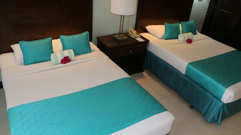 <b>Mount Irvine Bay Resort Room</b>. Images powered by <a href="https://iceportal.shijigroup.com/" title="IcePortal" target="_blank">IcePortal</a>.