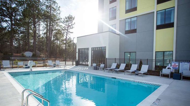Hilton Garden Inn Southern Pines Pool