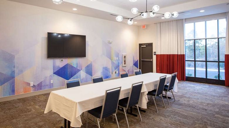 <b>Hilton Garden Inn Southern Pines Meeting</b>. Images powered by <a href="https://iceportal.shijigroup.com/" title="IcePortal" target="_blank">IcePortal</a>.
