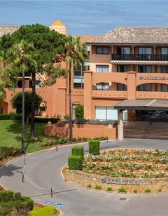 DoubleTree by Hilton Beach Golf Resort