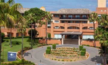 DoubleTree by Hilton Beach Golf Resort