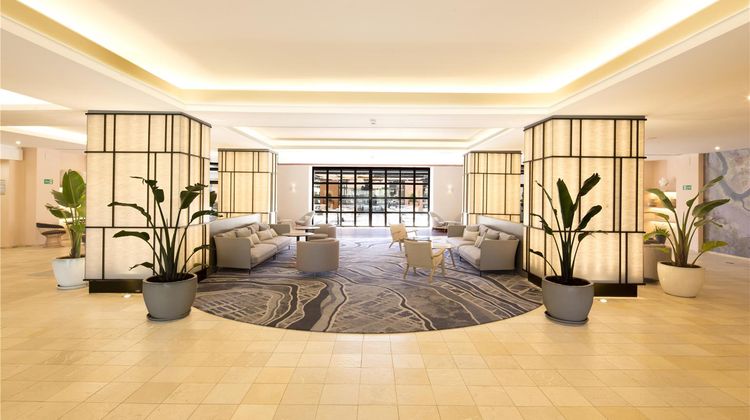 DoubleTree by Hilton Beach Golf Resort Lobby