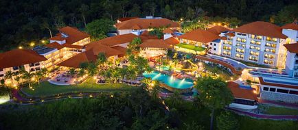 DoubleTree by Hilton Damai Laut Resort Exterior