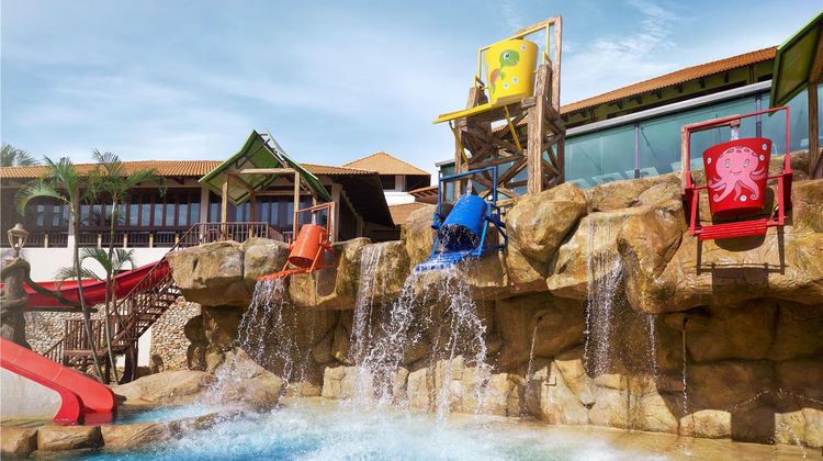 DoubleTree by Hilton Damai Laut Resort Pool