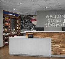 Hampton Inn Monahans Lobby