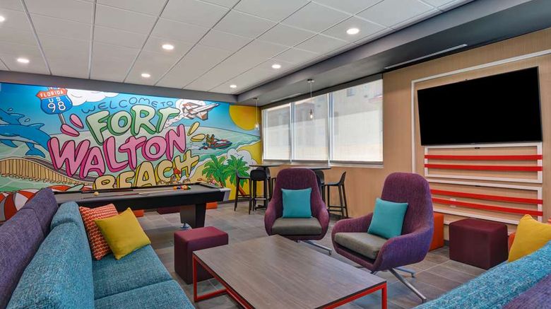 <b>Tru by Hilton Fort Walton Beach Lobby</b>. Images powered by <a href="https://iceportal.shijigroup.com/" title="IcePortal" target="_blank">IcePortal</a>.