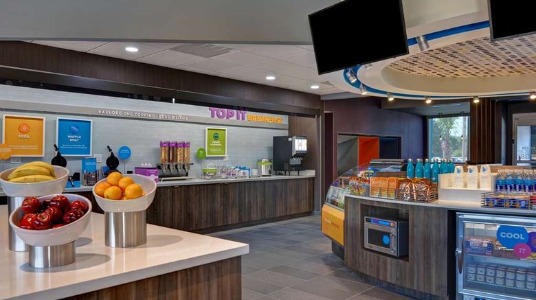 <b>Tru by Hilton Fort Walton Beach Restaurant</b>. Images powered by <a href="https://iceportal.shijigroup.com/" title="IcePortal" target="_blank">IcePortal</a>.