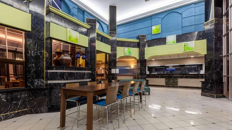 <b>Days Inn by Wyndham Sandusky Cedar Point Lobby</b>. Images powered by <a href="https://iceportal.shijigroup.com/" title="IcePortal" target="_blank">IcePortal</a>.
