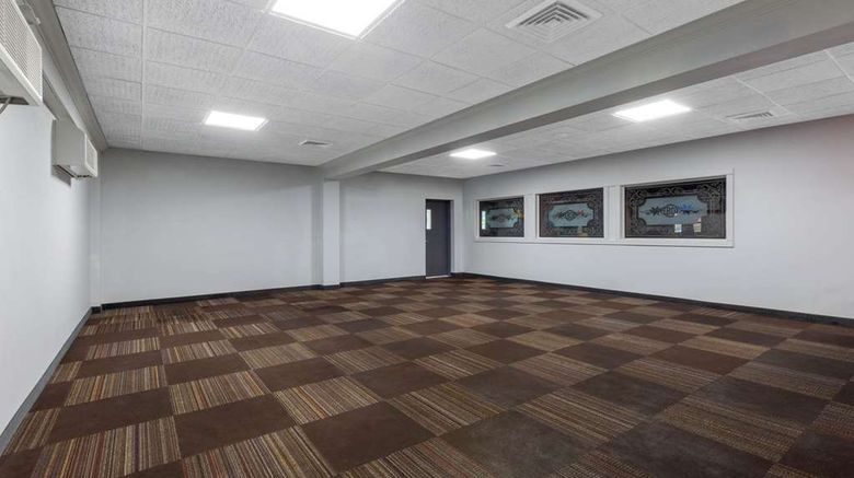 <b>Days Inn by Wyndham Sandusky Cedar Point Meeting</b>. Images powered by <a href="https://iceportal.shijigroup.com/" title="IcePortal" target="_blank">IcePortal</a>.