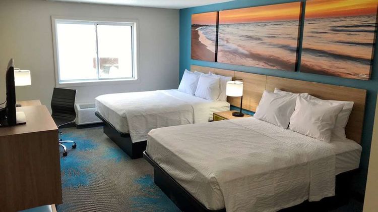 Days Inn by Wyndham Sandusky Cedar Point Room