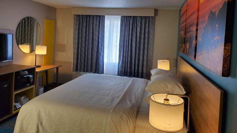 <b>Days Inn by Wyndham Sandusky Cedar Point Room</b>. Images powered by <a href="https://iceportal.shijigroup.com/" title="IcePortal" target="_blank">IcePortal</a>.
