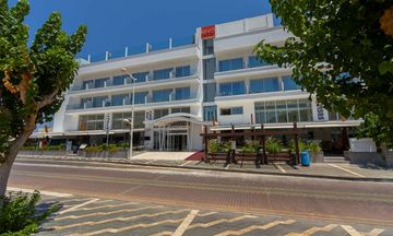 Protaras Plaza Hotel