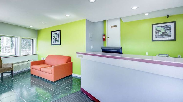 Knights Inn, Berea Lobby