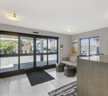 Best Western Blythe Lobby