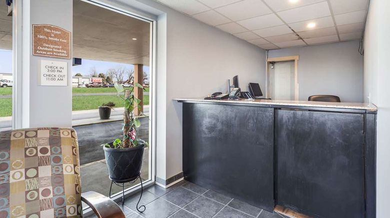 <b>Rodeway Inn Lincoln Lobby</b>. Images powered by <a href="https://iceportal.shijigroup.com/" title="IcePortal" target="_blank">IcePortal</a>.