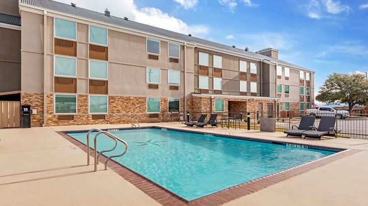 Best Western Plus Riata Pool