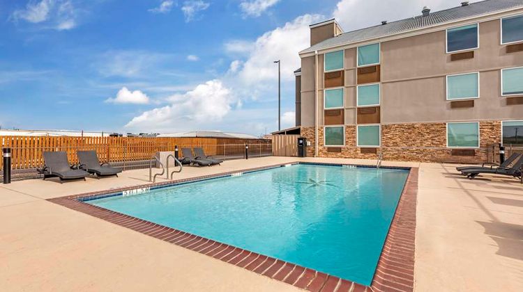 Best Western Plus Riata Pool