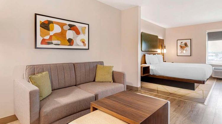 Best Western Plus Riata Room