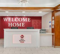 Best Western Plus Riata Lobby