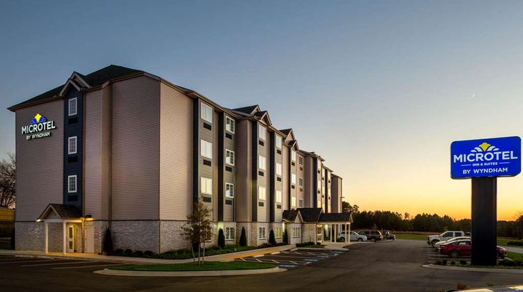 Microtel Inn & Suites by Wyndham Exterior