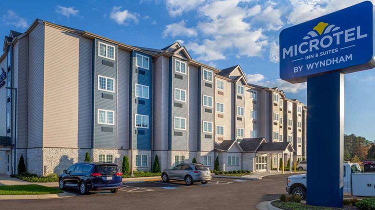 Microtel Inn & Suites by Wyndham Exterior