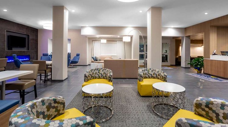 Microtel Inn & Suites by Wyndham Lobby